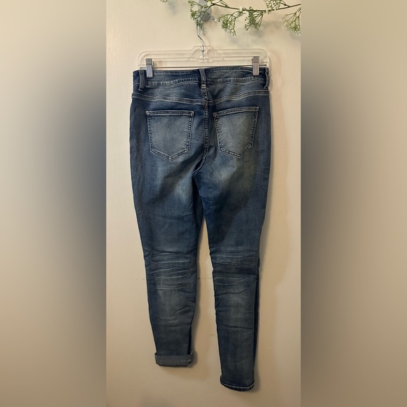Maurices | High-Rise Distressed Jegging - Picture 6 of 6